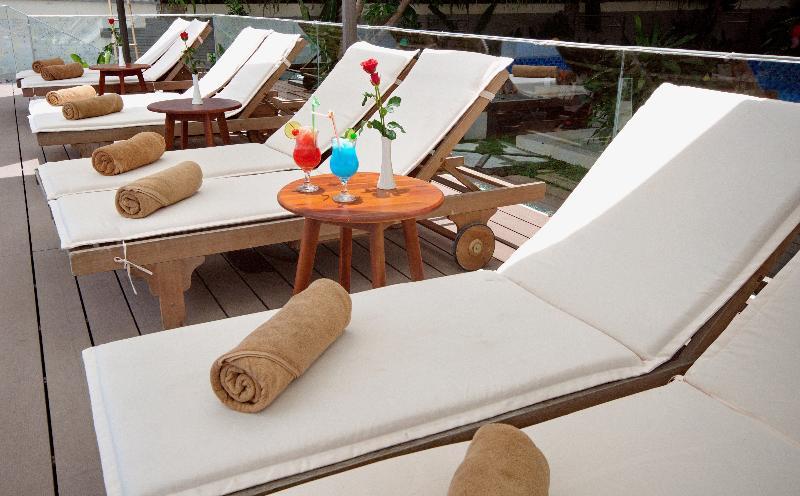 Aries Hotel Nha Trang Esterno foto
